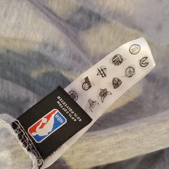 UNK NBA San Antonio Spurs Long Sleeve Tee - Picture 5 of 6